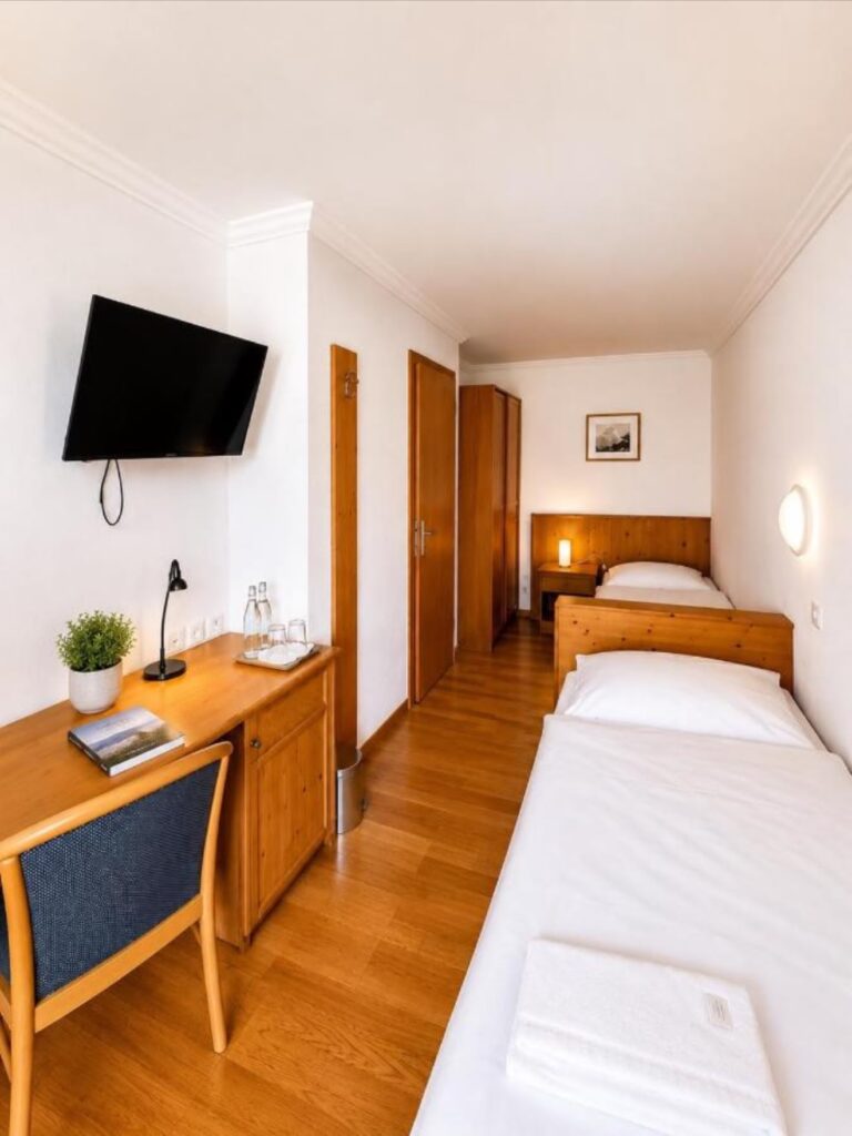Zweibettzimmer